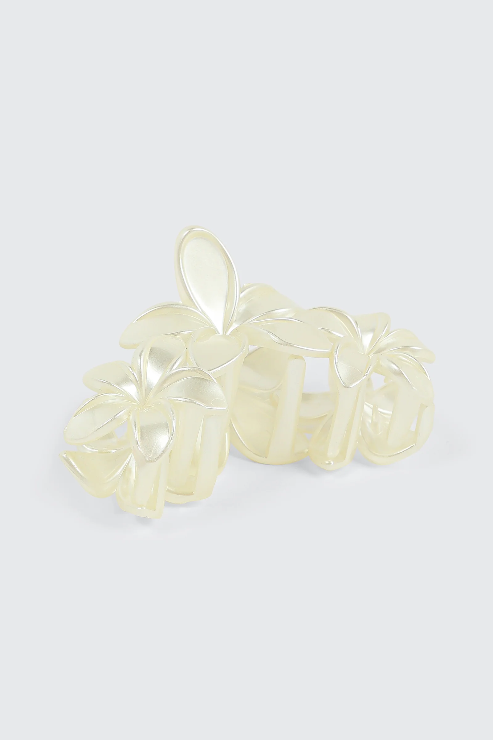 Pearlized Floral Hair Claw - Image 2