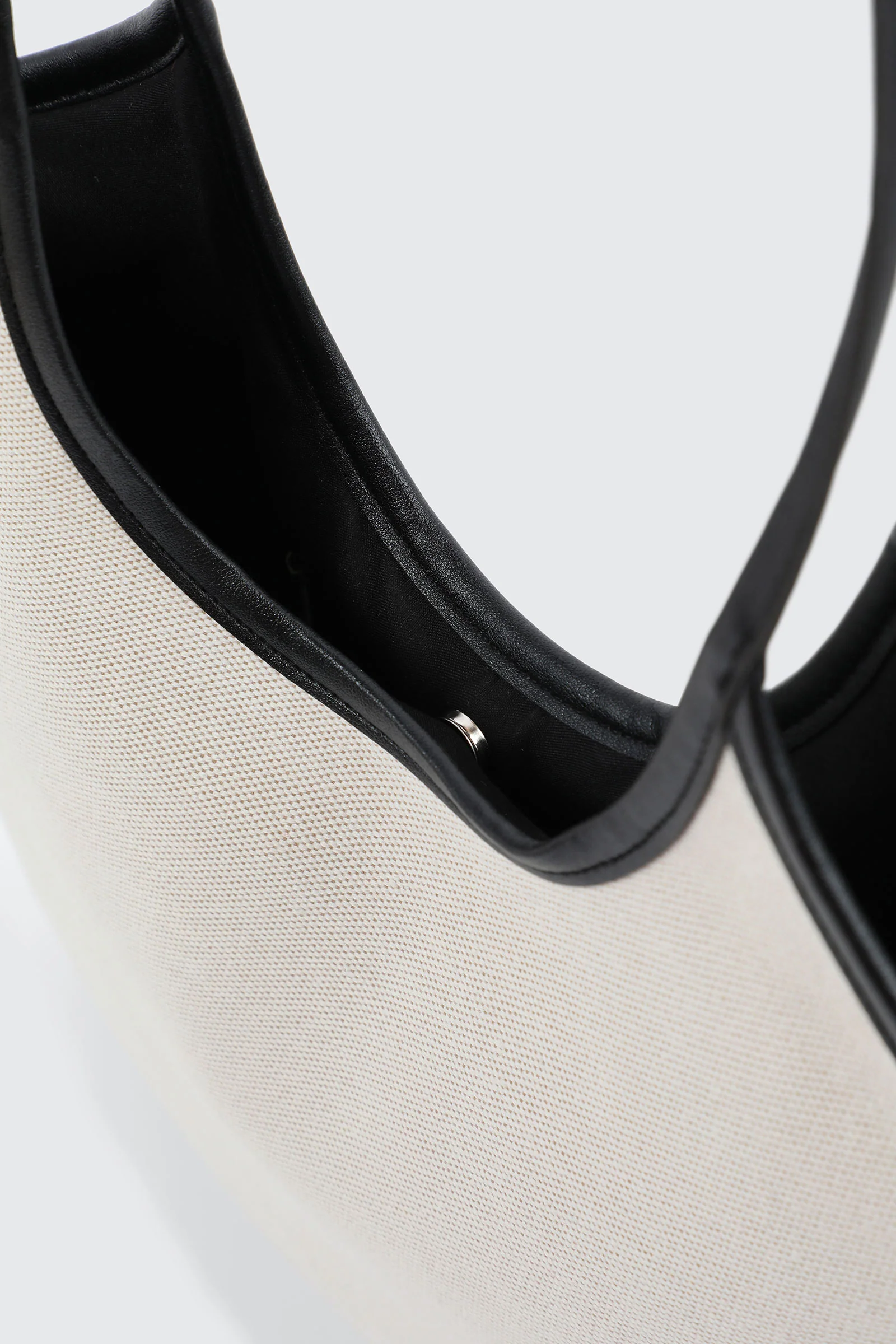 Piped Trim Tote Bag - Image 3