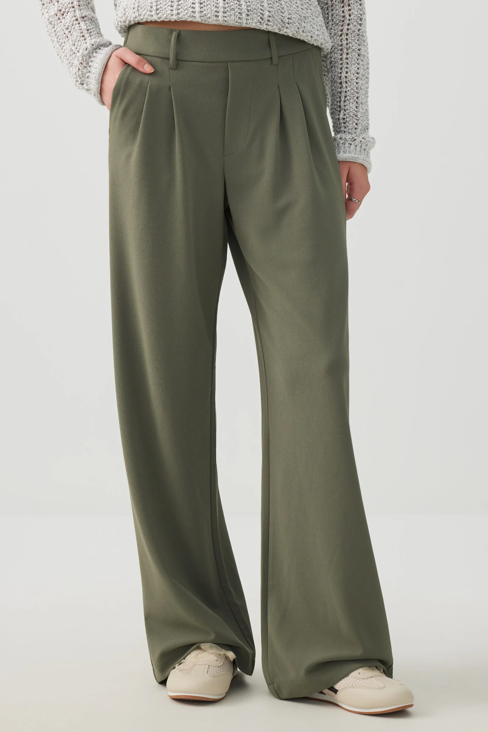 Pleated Pull On Wide Leg Trouser - Image 2