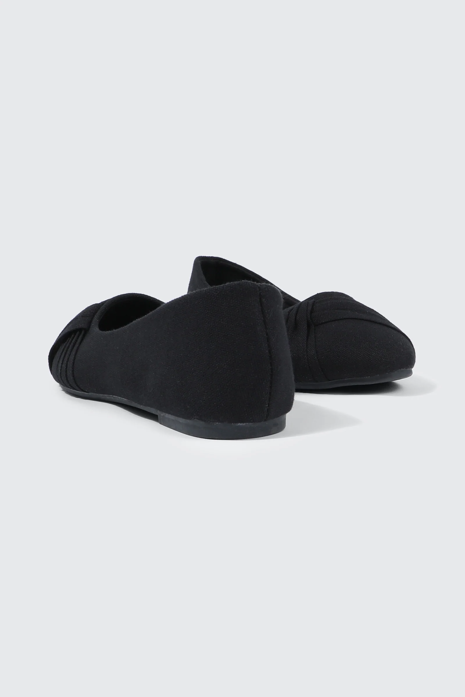 Pleated Round Toe Ballet Flats - Image 3