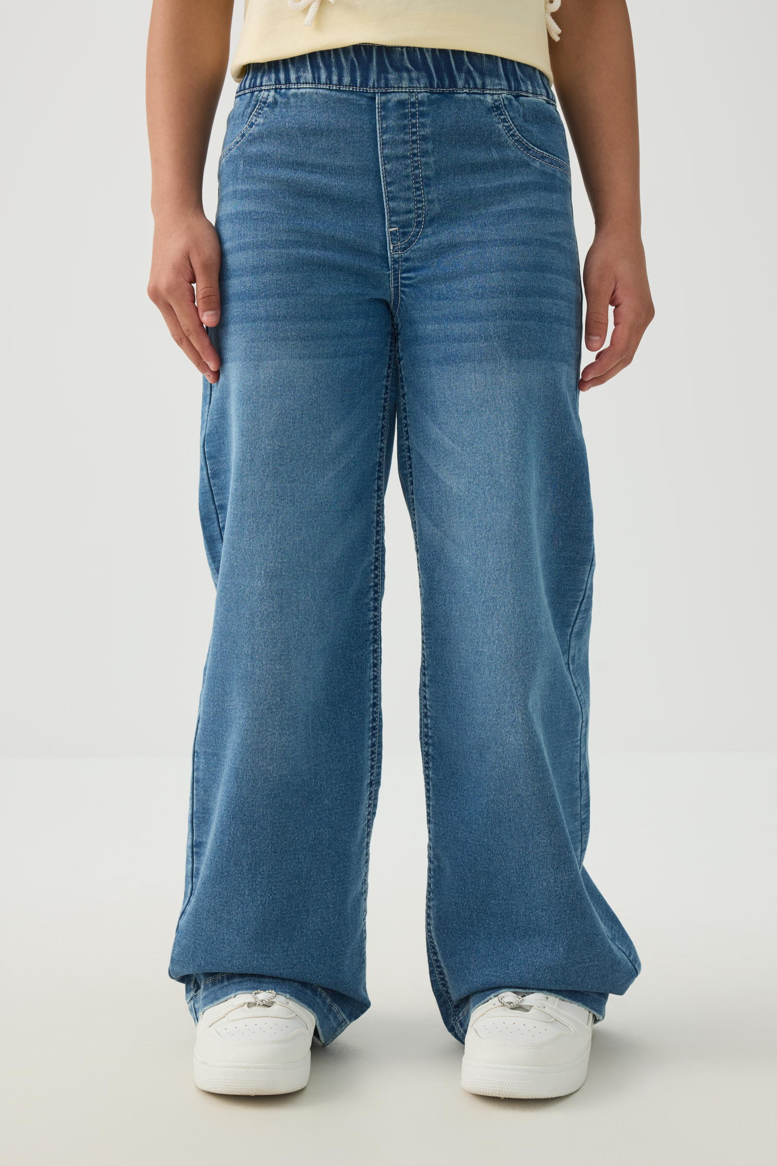 Pull On Wide Leg Jeans - Image 5
