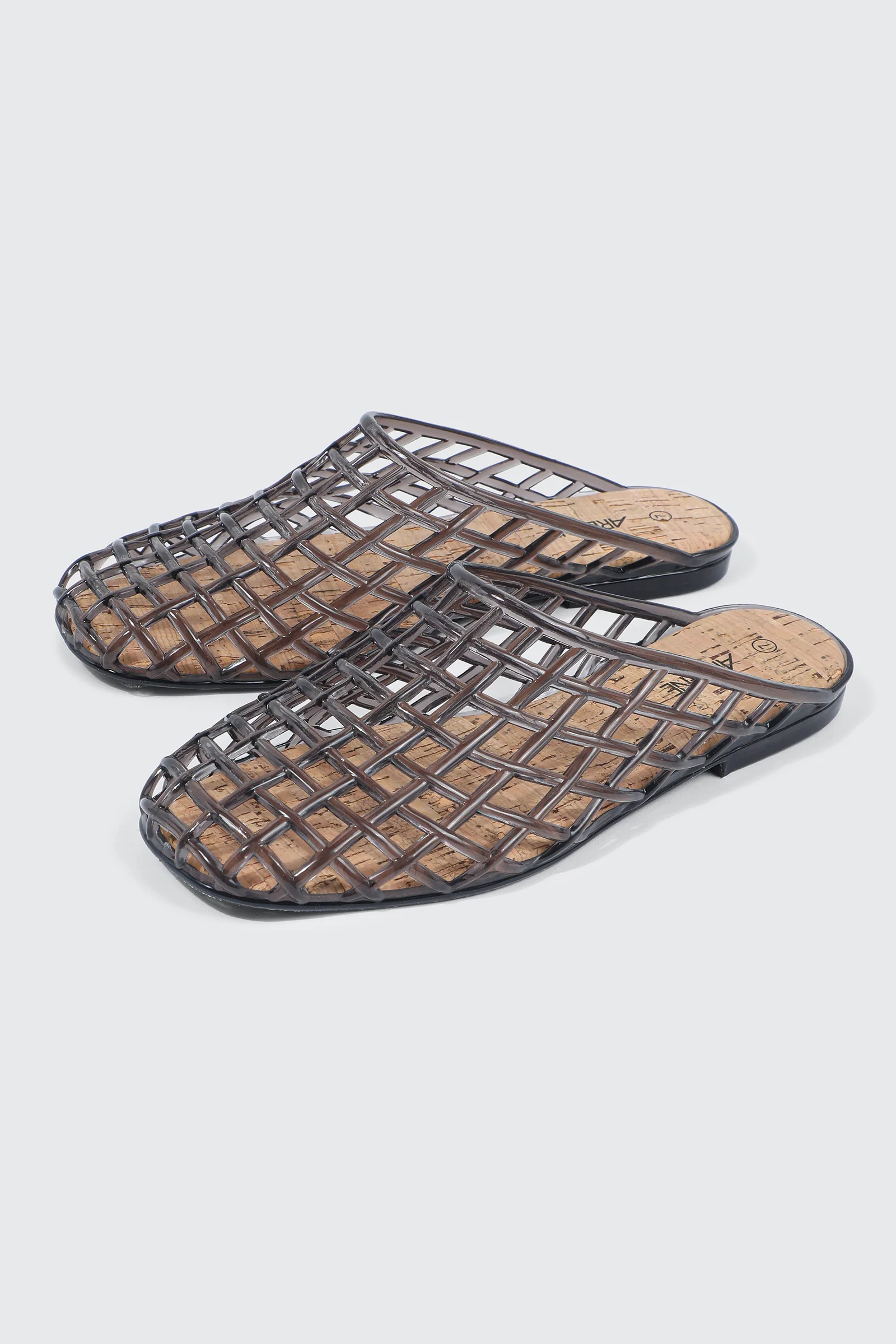 Round Toe Cage Sandals - Image 4