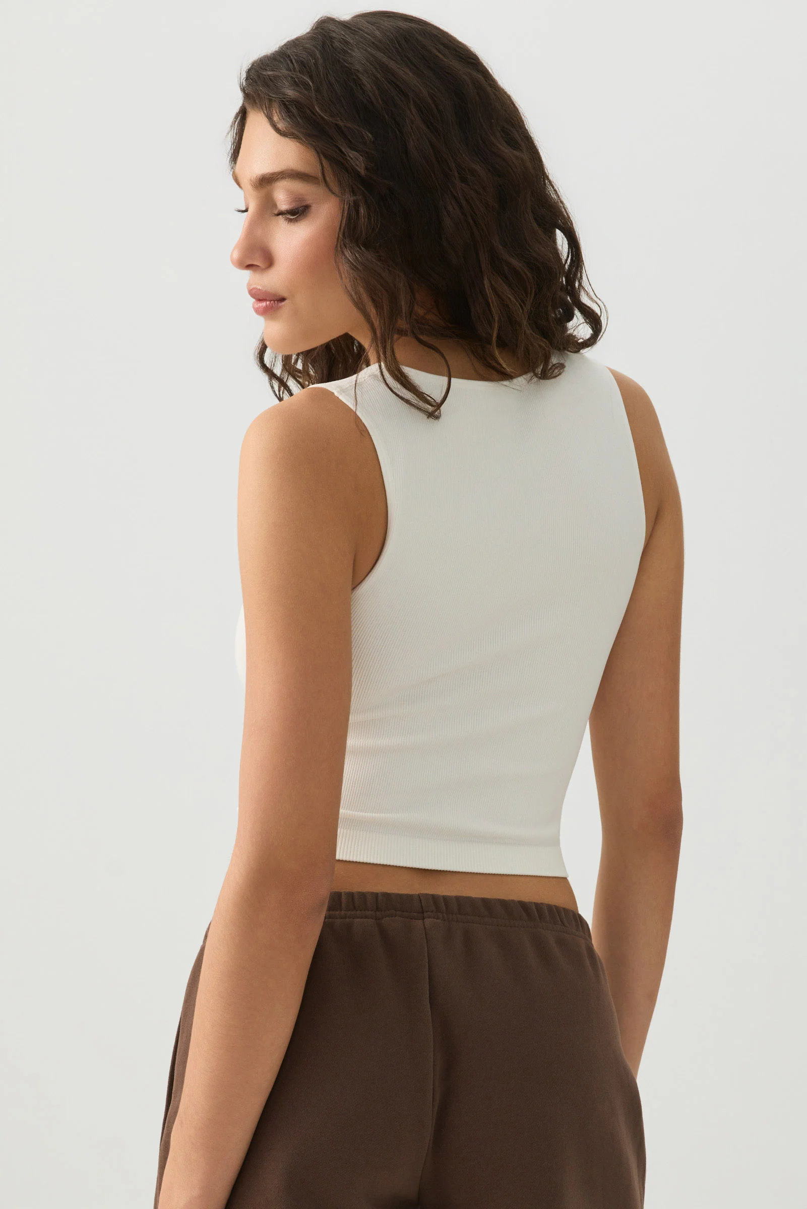 Seamless Crop Trapeze Tank Top - Image 4