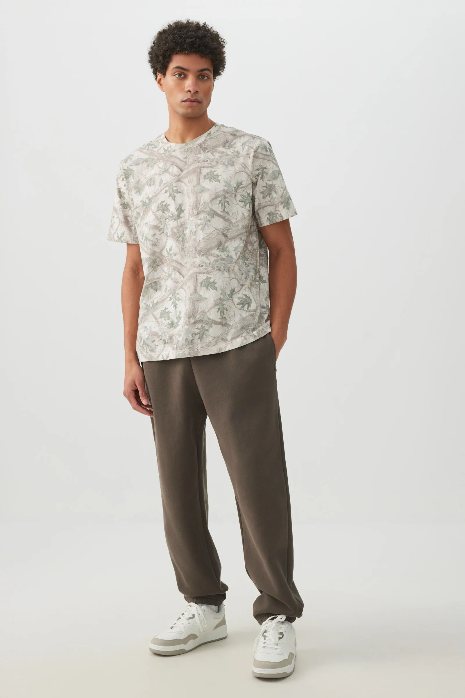 Short Sleeve Crew Neck T-Shirt - Image 3