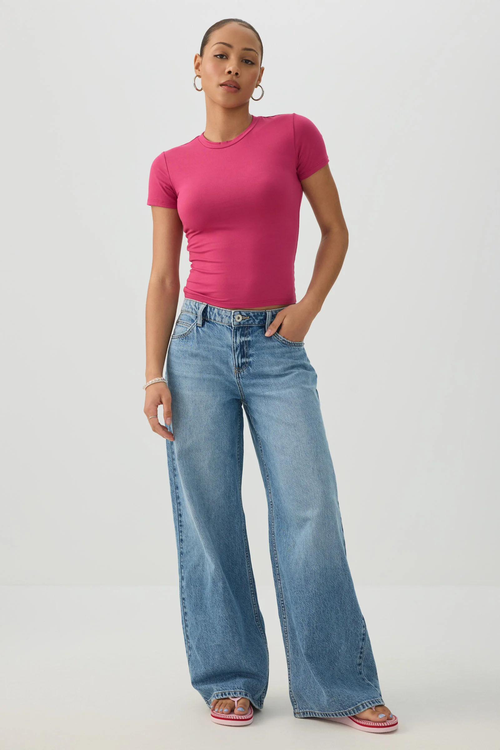 Super Soft Fitted Short Sleeve T-Shirt - Image 3