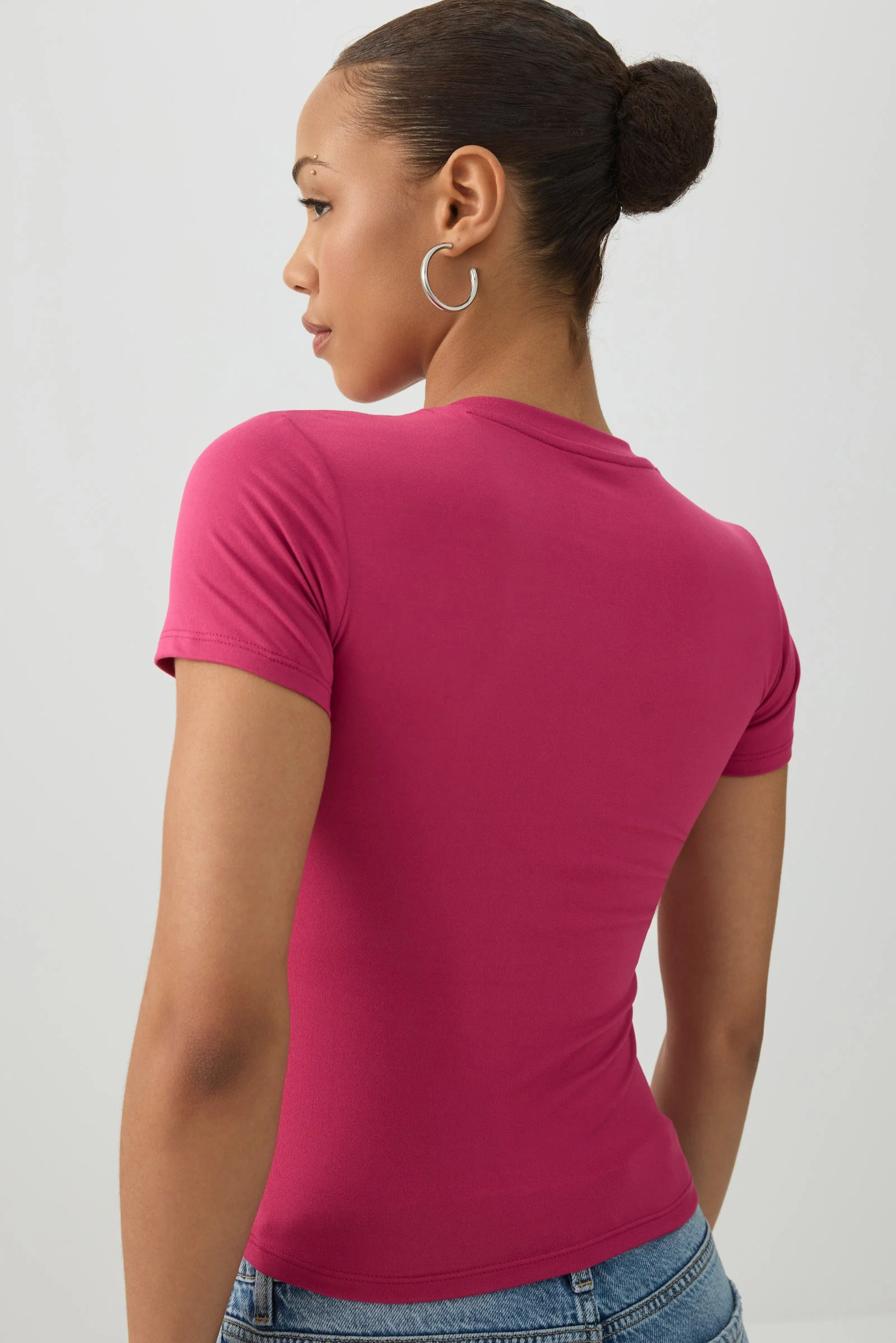 Super Soft Fitted Short Sleeve T-Shirt - Image 4
