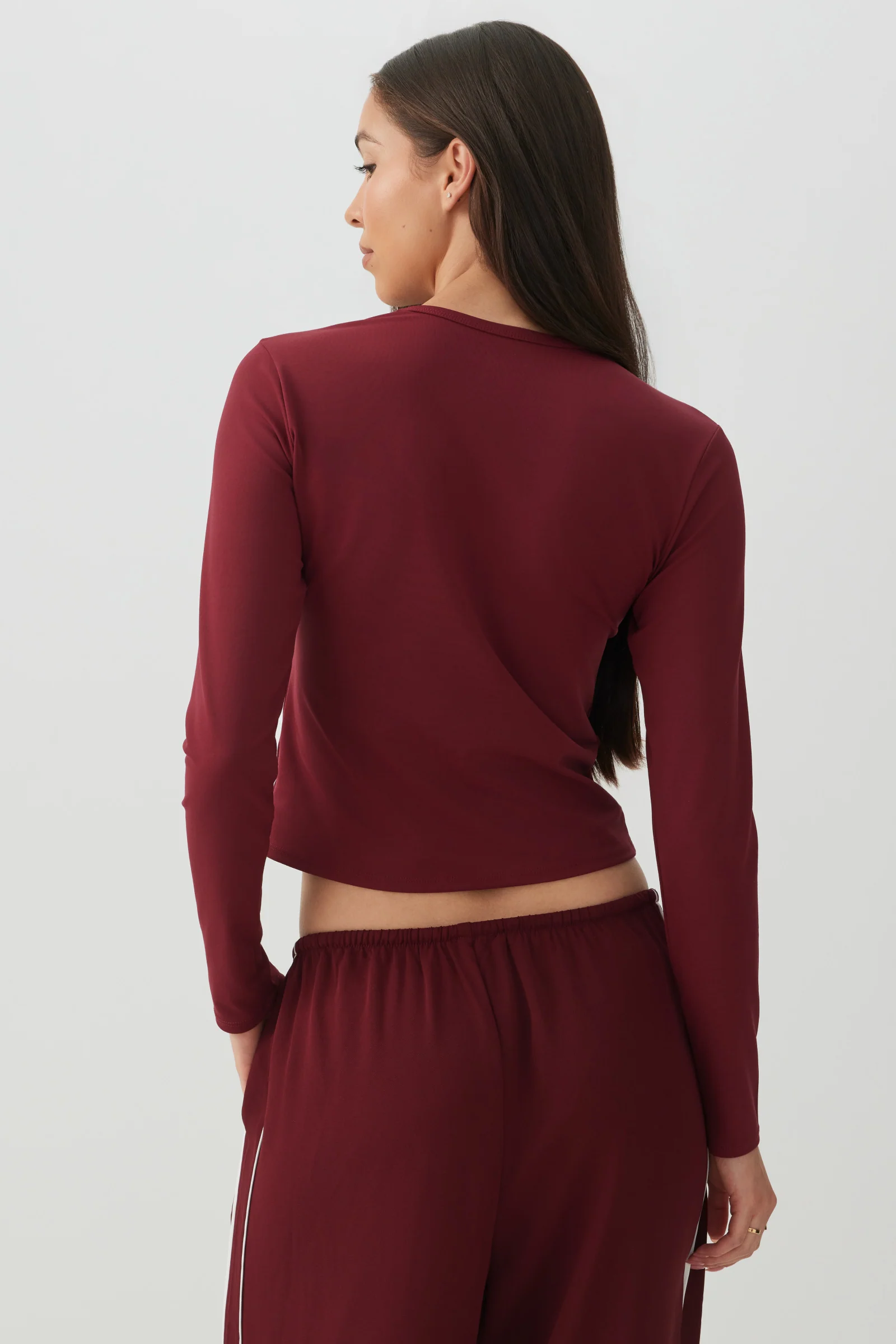Super Soft Long Sleeve Crop T-Shirt - Image 4