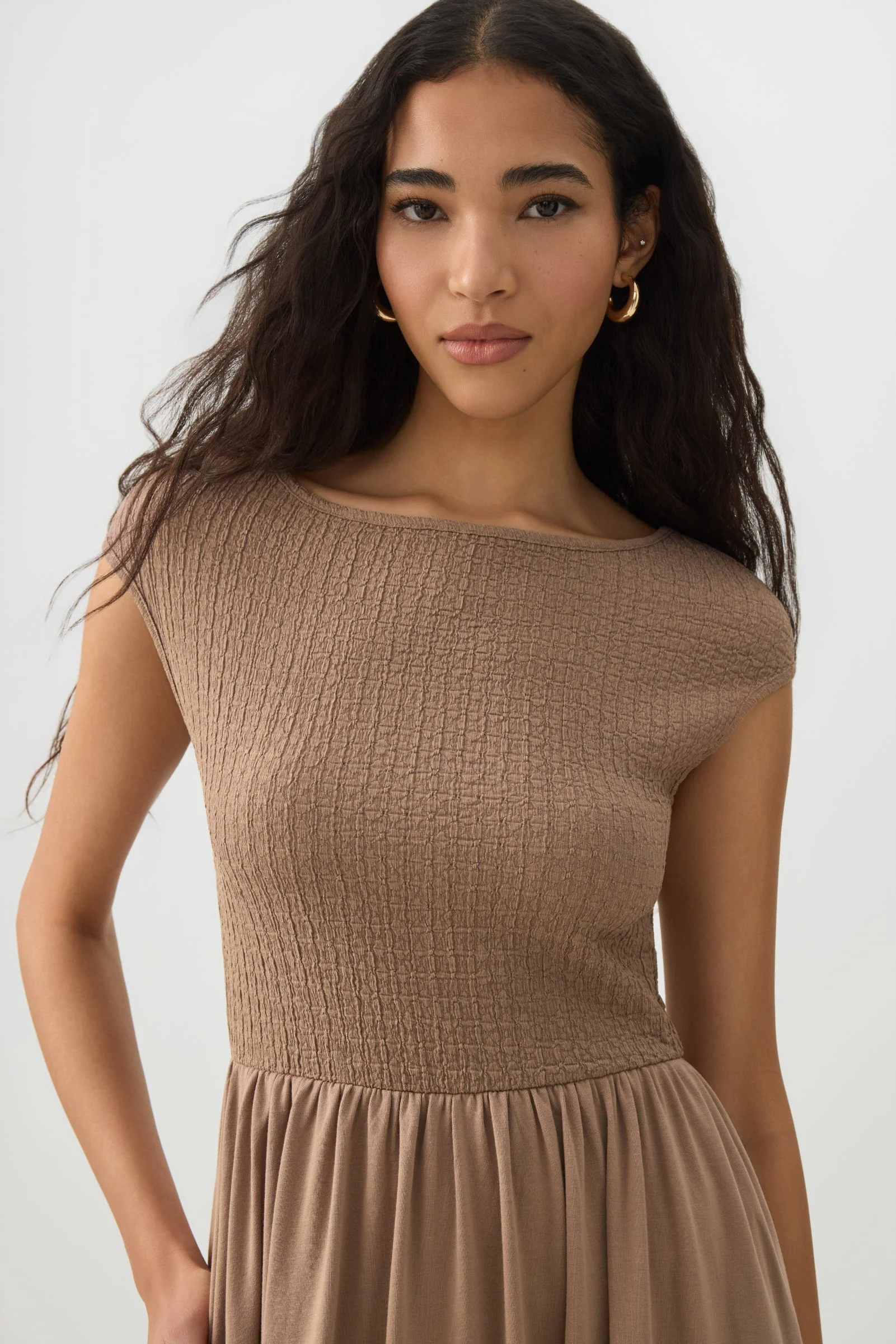 Textured Knit Cap Sleeve Midi Dress - Image 3