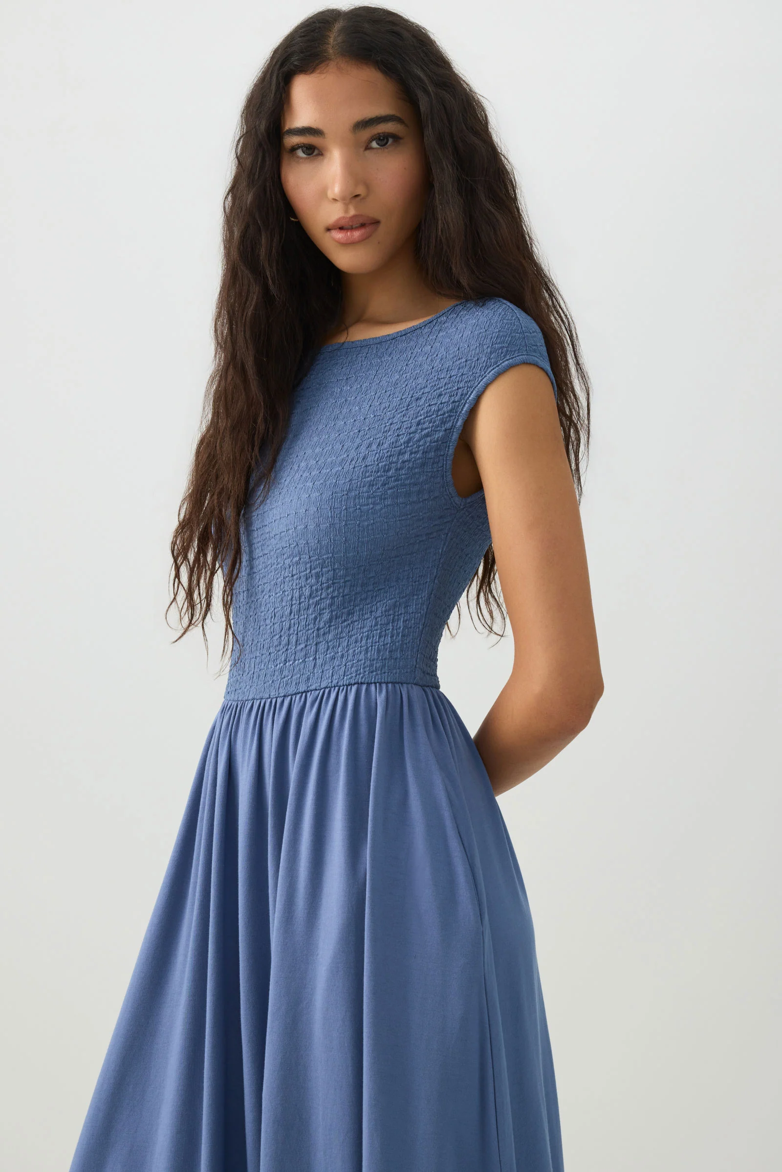 Textured Knit Cap Sleeve Midi Dress - Image 3