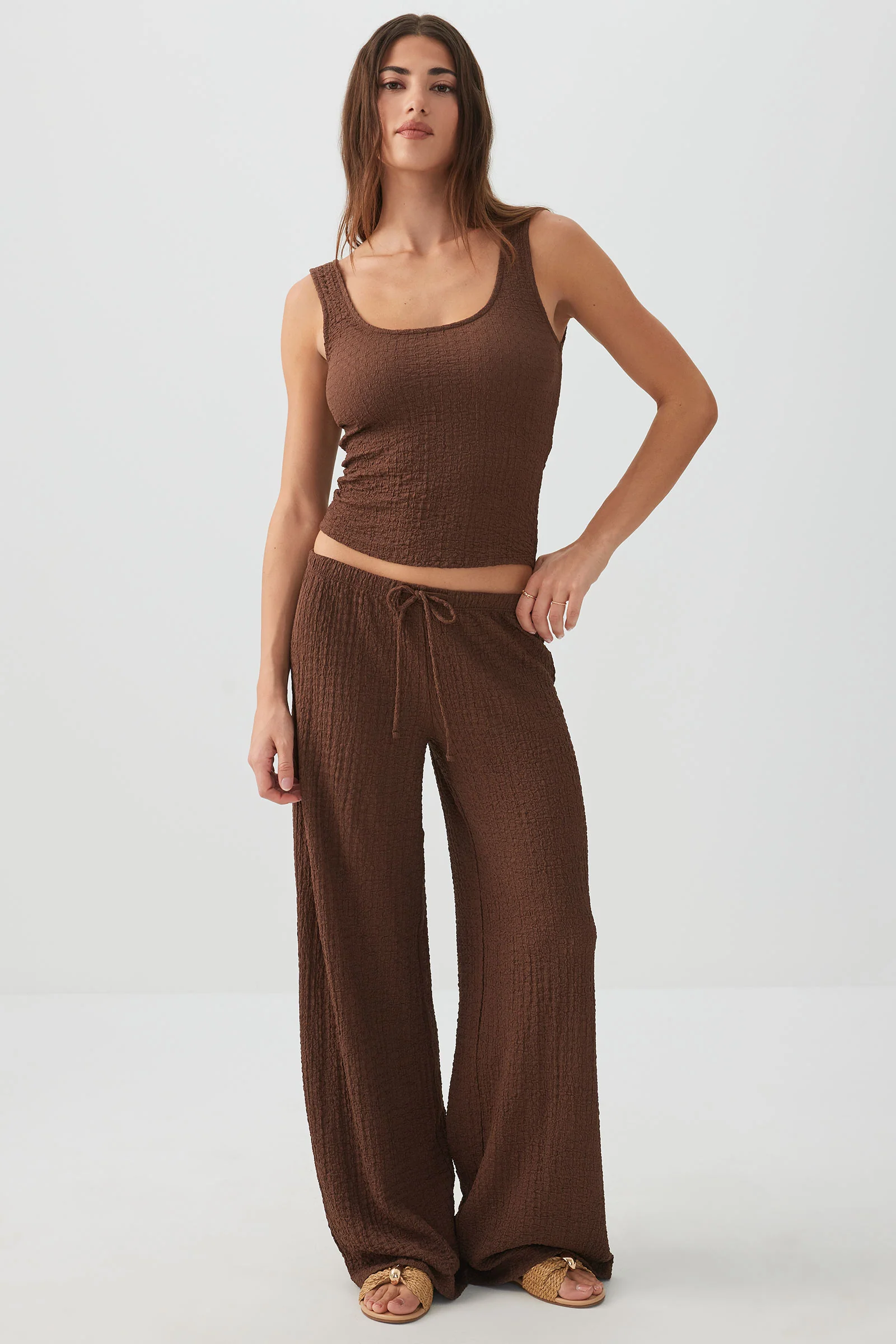 Textured Scoop Neck Tank Top - Image 3
