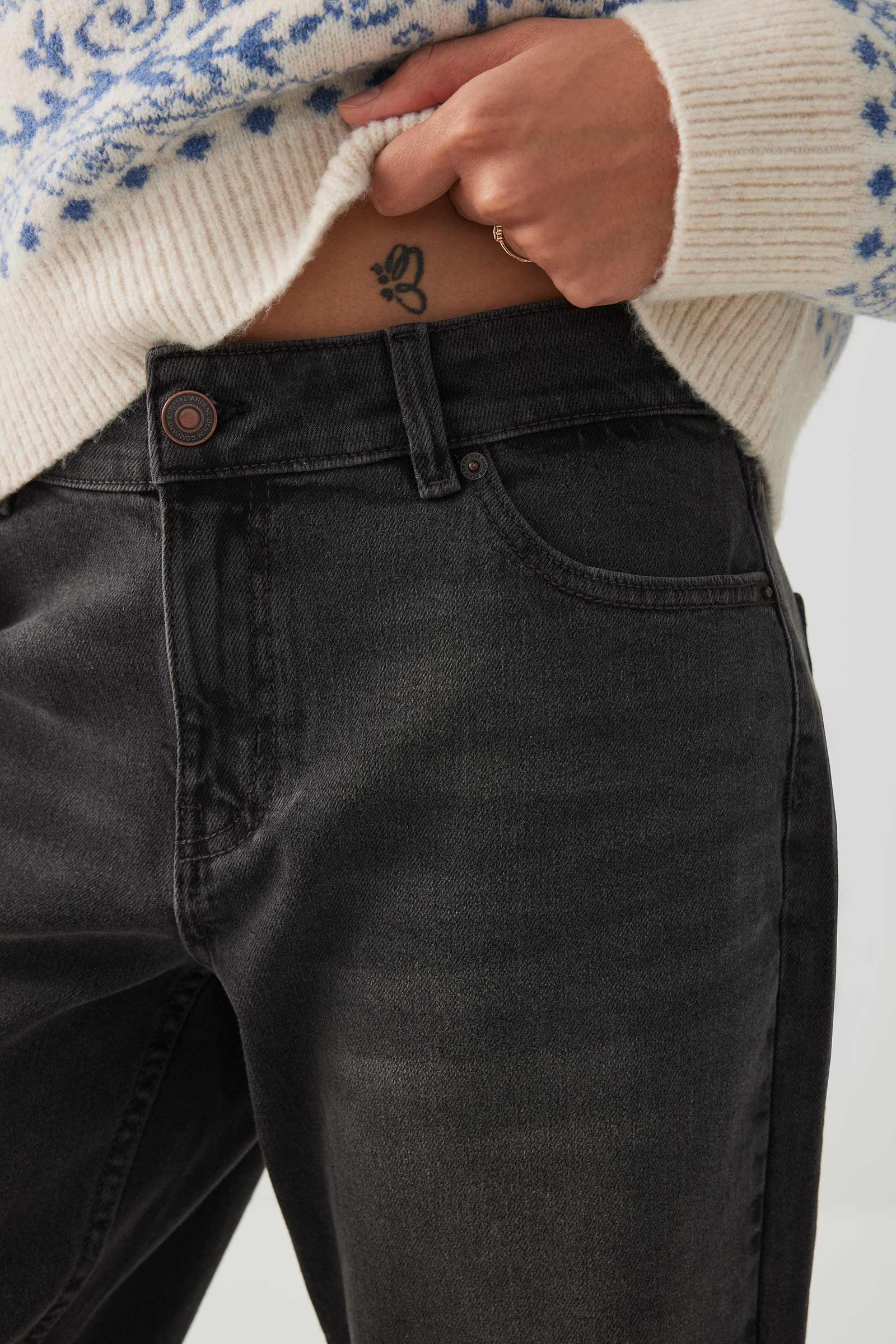 The Era Mid Rise Straight Jean - Image 3