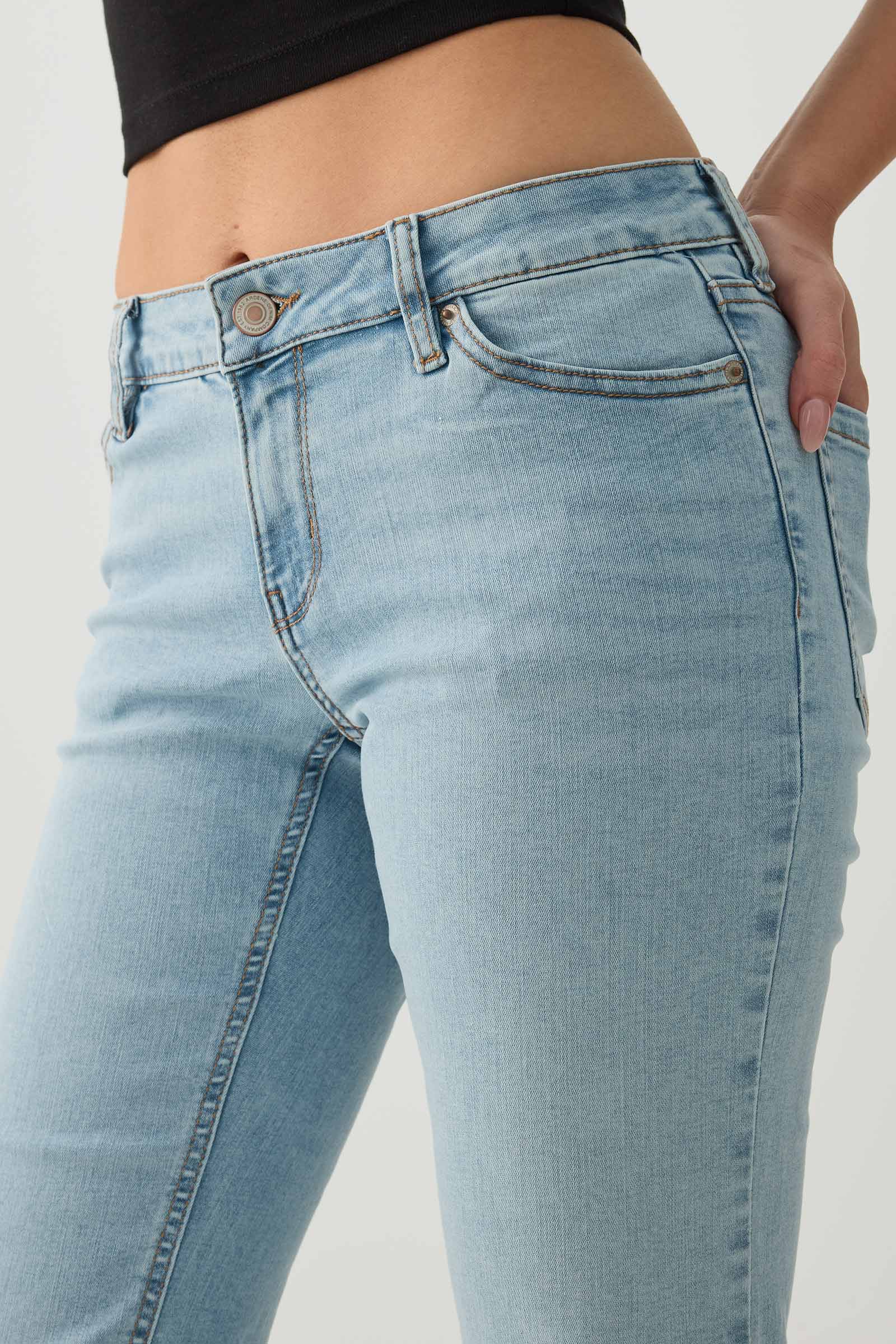 The Idol Fit Low Rise Flare Jean - Image 3