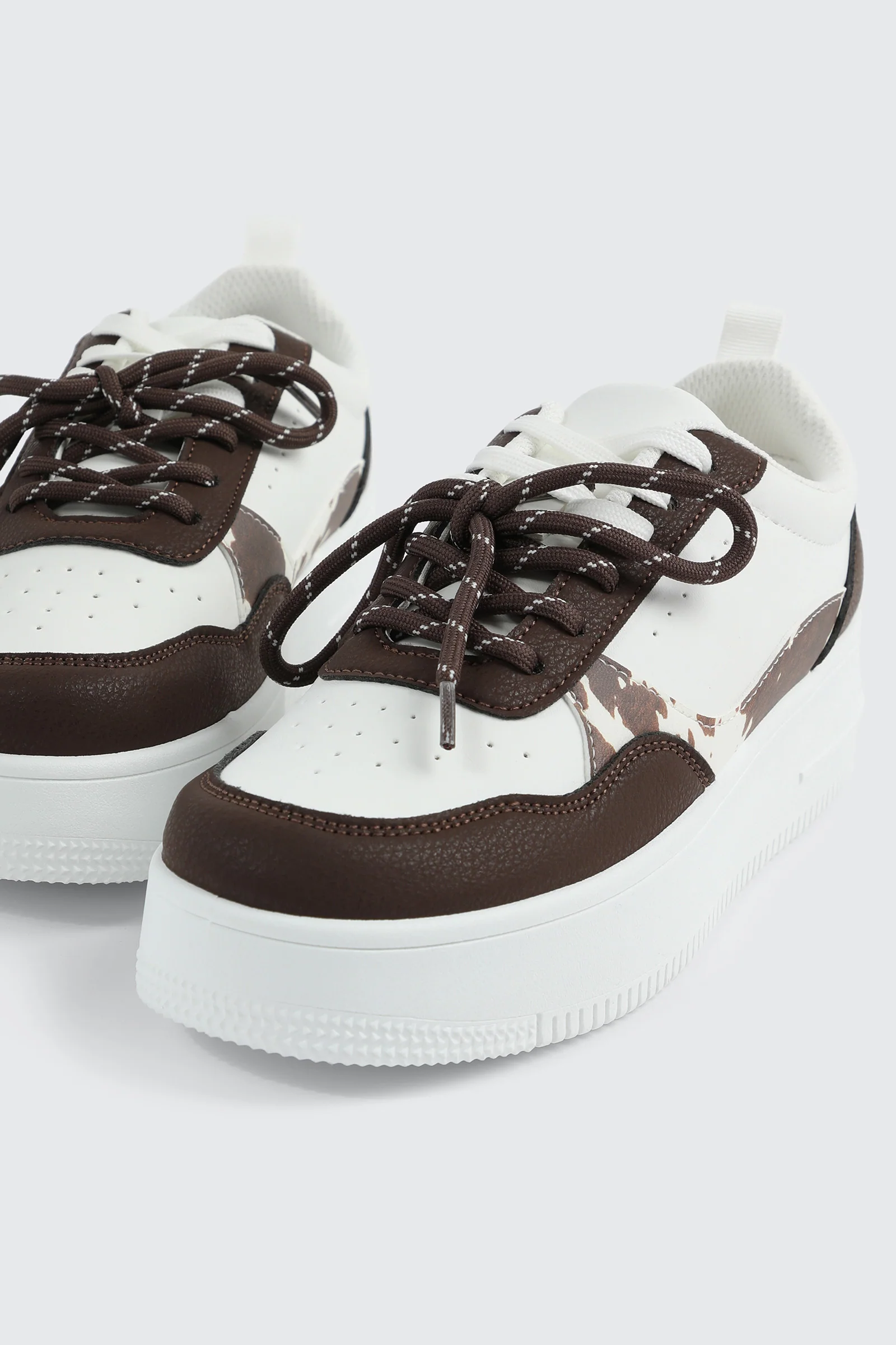 Thick Sole Court Sneakers with Double Lace Detail - Image 5