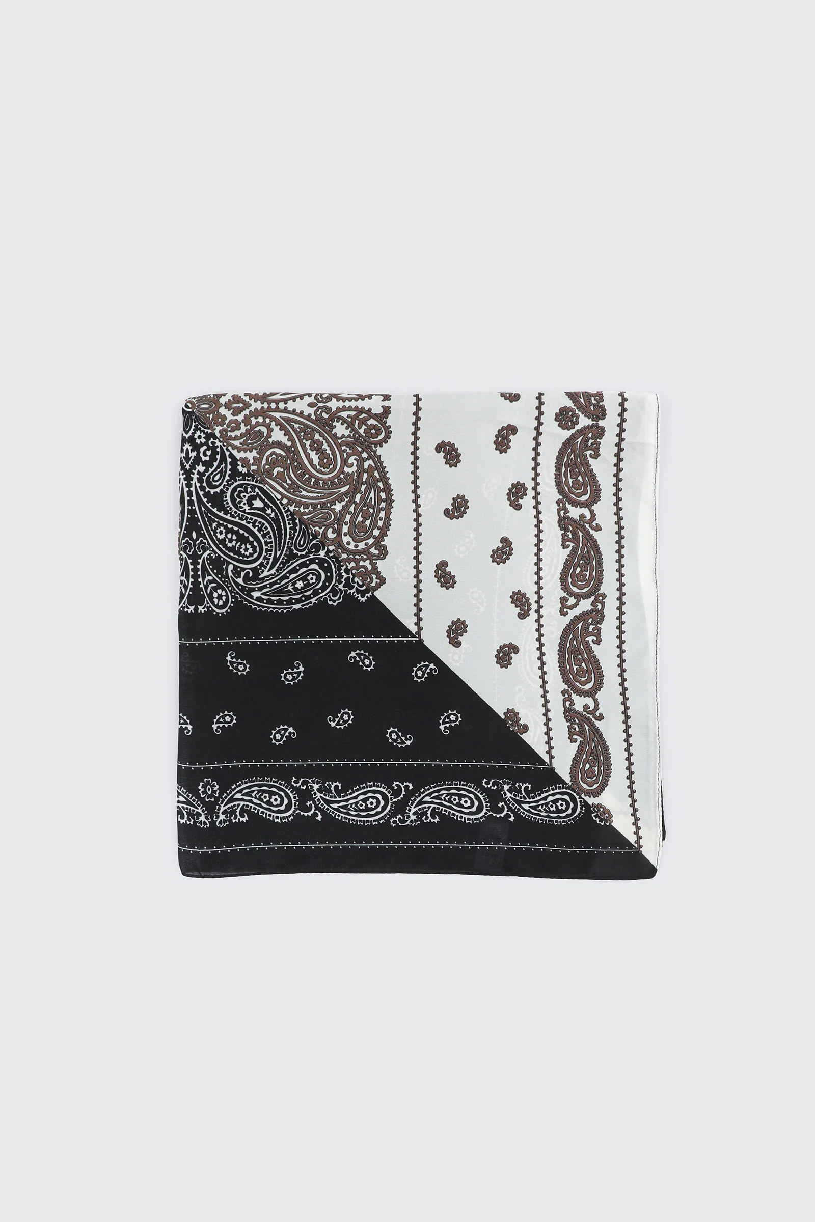 Two Tone Paisley Bandana - Image 2