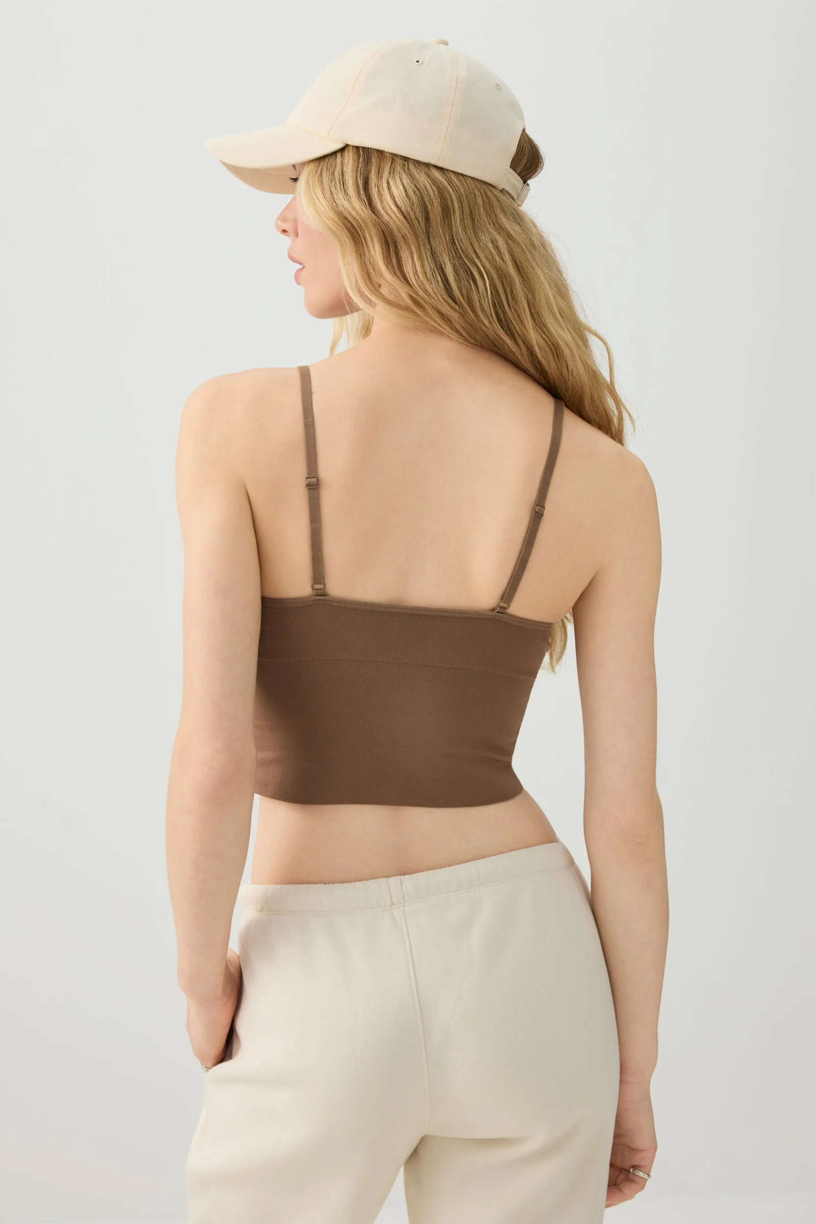 Ultra Crop Seamless Tank with Removable Cups - Image 4